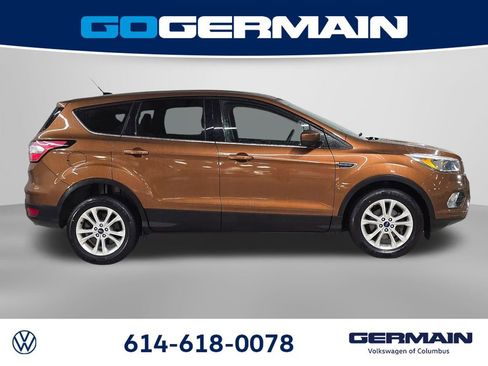 Used 2017 Ford Escape SE image 7