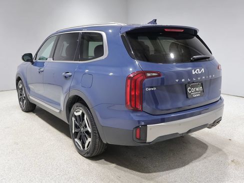Used 2025 Kia Telluride S AWD/4WD image 5