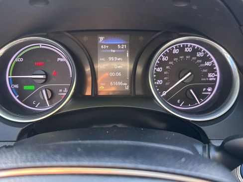 Used 2020 Toyota Camry LE image 18