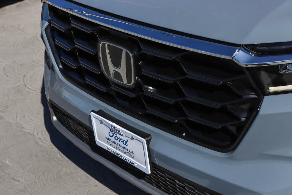 Used 2024 Honda Pilot Touring image 8