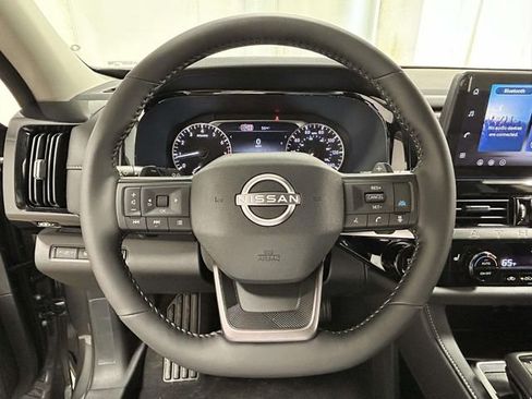 New 2026 Nissan Pathfinder SV image 21