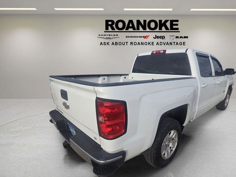 Used 2018 Chevrolet Silverado 1500 LT w/ Texas Edition image 9