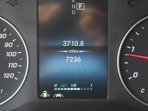 Used 2024 Mercedes-Benz Sprinter 2500 image 30