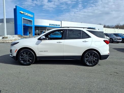 Certified 2023 Chevrolet Equinox RS w/ RS Leather Package image 5