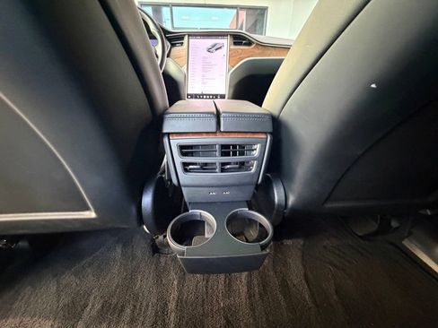 Used 2023 Tesla Model X AWD/4WD image 31