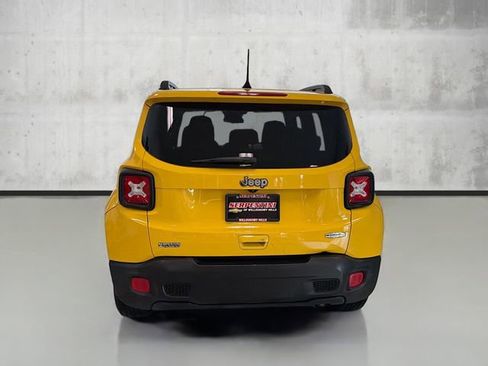 Used 2018 Jeep Renegade Latitude image 6