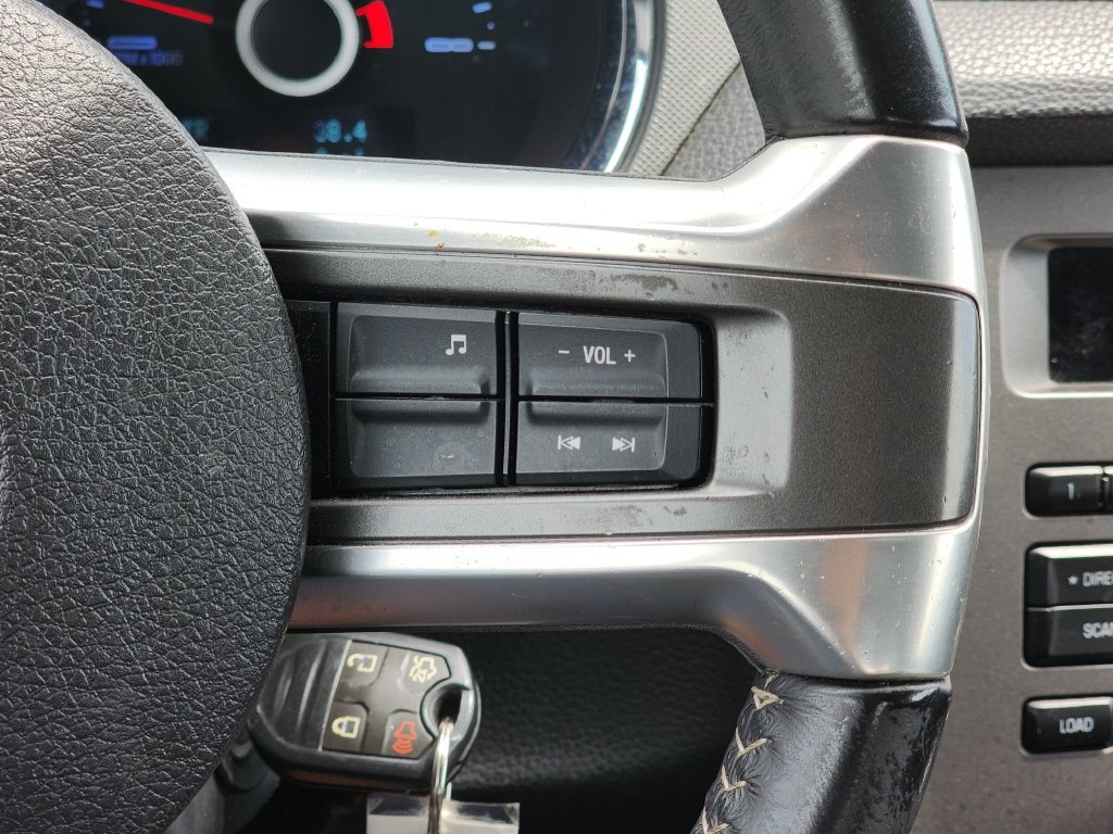 Used 2014 Ford Mustang Convertible RWD image 26