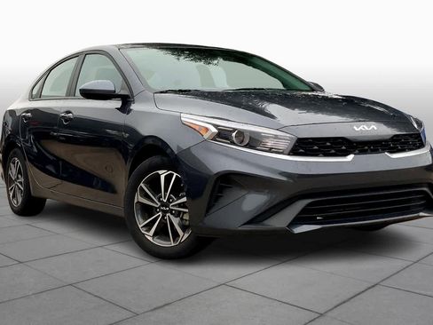 Certified 2023 Kia Forte LXS image 2