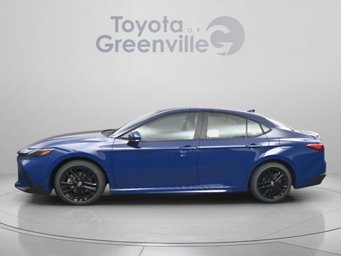 New 2026 Toyota Camry SE FWD image 5