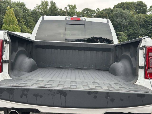 Used 2023 RAM 1500 Laramie AWD/4WD image 12