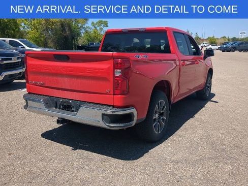 Used 2024 Chevrolet Silverado 1500 LT AWD/4WD image 12