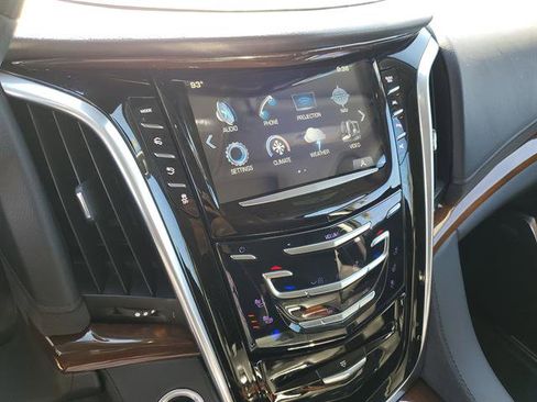 Used 2020 Cadillac Escalade Premium Luxury AWD/4WD image 49