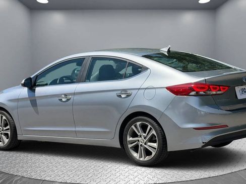 Used 2017 Hyundai Elantra Limited FWD image 6