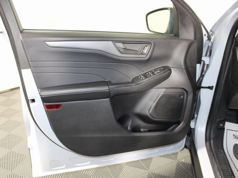 Certified 2025 Ford Escape Active image 18