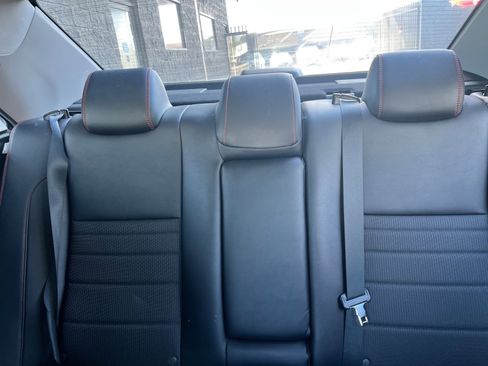 Used 2016 Toyota Camry SE FWD image 23