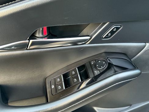 Certified 2025 MAZDA CX-30 AWD 2.5 S w/ Preferred Package image 11