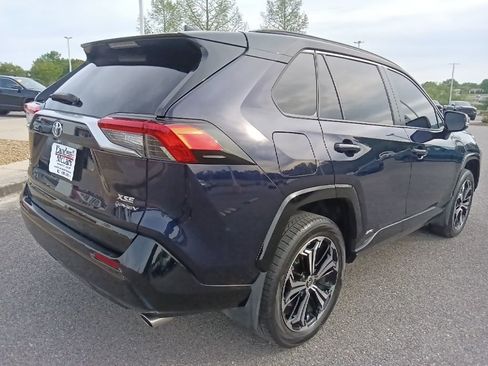 Used 2025 Toyota RAV4 XSE w/ Weather Package AWD/4WD image 3