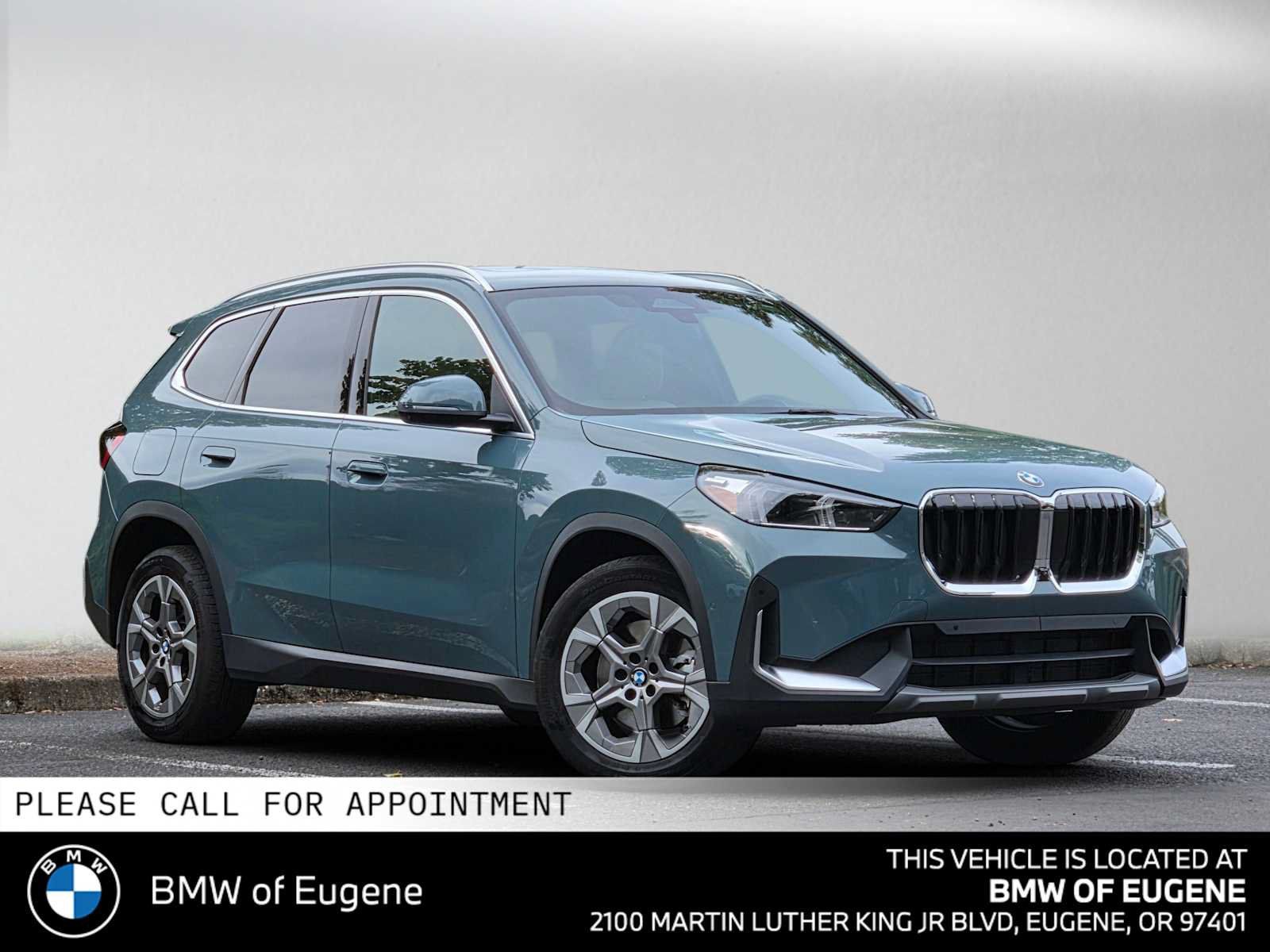 Used 2023 BMW X1 xDrive28i w/ Premium Package AWD/4WD image 1