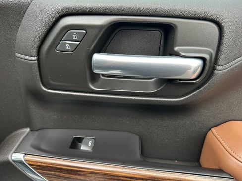 Certified 2019 Chevrolet Silverado 1500 High Country w/ Safety Package II AWD/4WD image 21