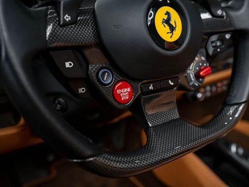 Used 2021 Ferrari F8 Tributo RWD image 24