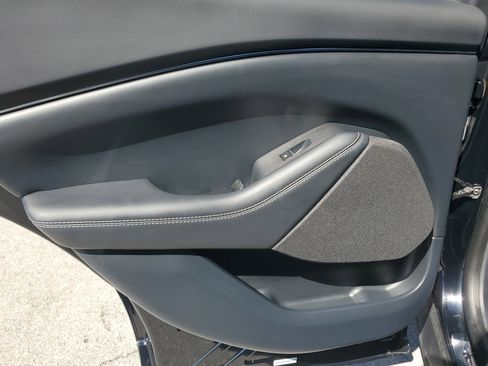 Used 2023 Ford Mustang Mach-E Select image 27