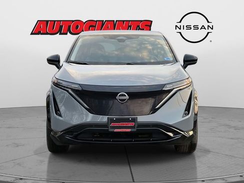 Used 2023 Nissan Ariya AWD image 7