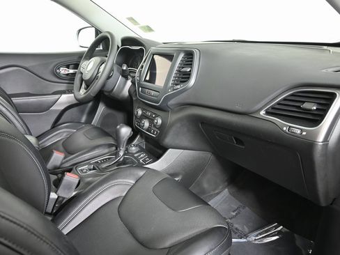 Used 2022 Jeep Cherokee Latitude Lux w/ Sun & Sound Group image 15