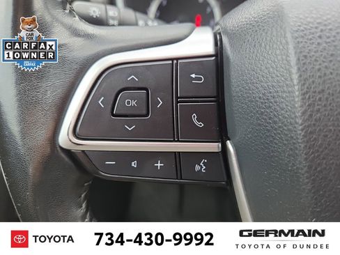 Used 2023 Toyota Highlander XLE image 19