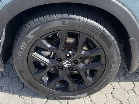 Used 2025 Honda HR-V Sport image 17