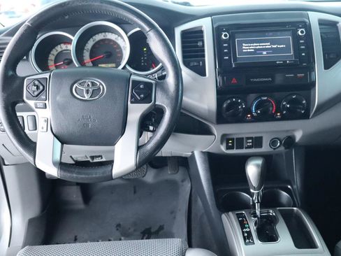 Used 2015 Toyota Tacoma PreRunner w/ TRD Off-Road Package RWD image 17