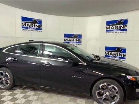 Used 2024 Chevrolet Malibu LT image 3