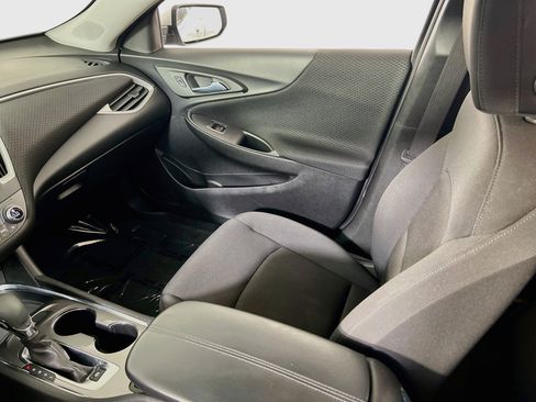 Used 2022 Chevrolet Malibu LT FWD image 22