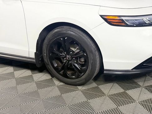 Used 2025 Honda Accord SE image 42