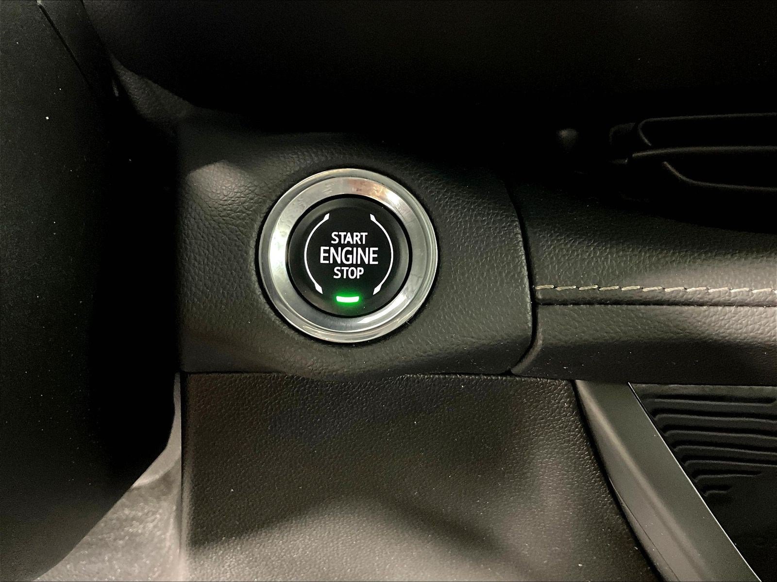 Used 2023 Buick Envision Essence w/ Sport Touring Package FWD image 37