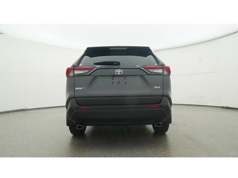 Used 2024 Toyota RAV4 XLE w/ Convenience Package FWD image 29