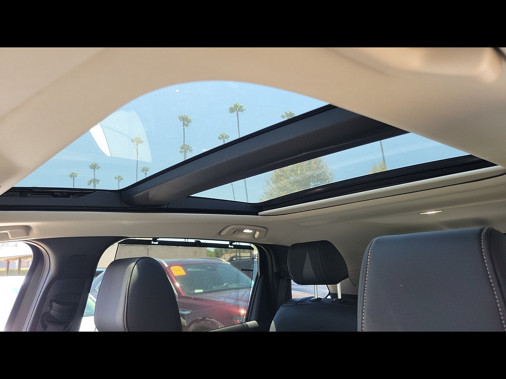 Certified 2025 MAZDA CX-90 Plug-In Hybrid w/Premium Sport AWD/4WD image 33