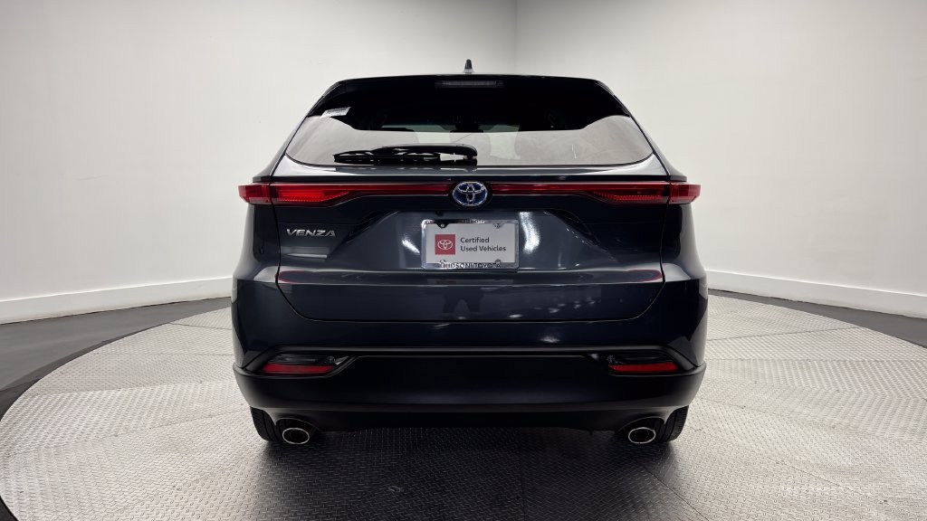 Certified 2023 Toyota Venza LE AWD/4WD image 34