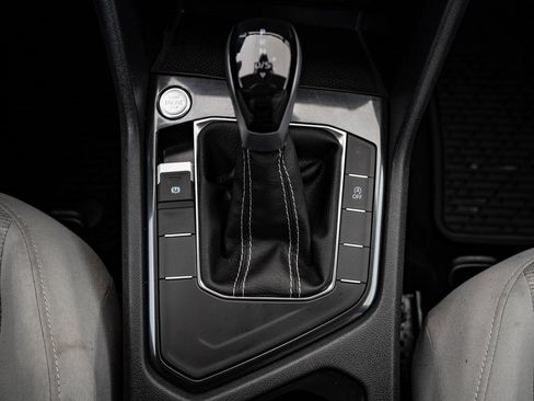 Used 2024 Volkswagen Tiguan S image 35