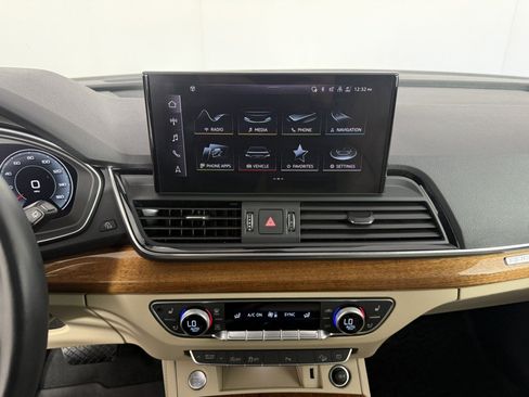 Used 2023 Audi Q5 2.0T Premium Plus w/ Premium Plus Package AWD/4WD image 20