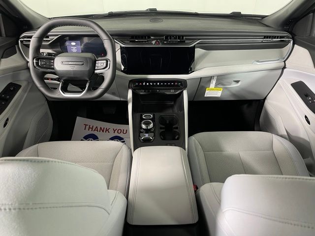 Used 2026 Jeep Cherokee Laredo AWD/4WD image 39