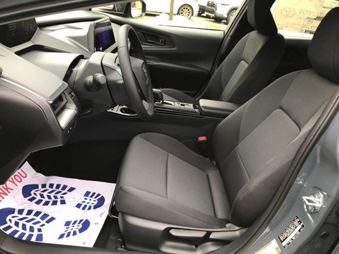 New 2026 Toyota Prius LE image 19