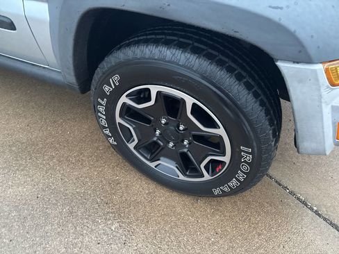 Used 2007 Jeep Liberty Sport image 13