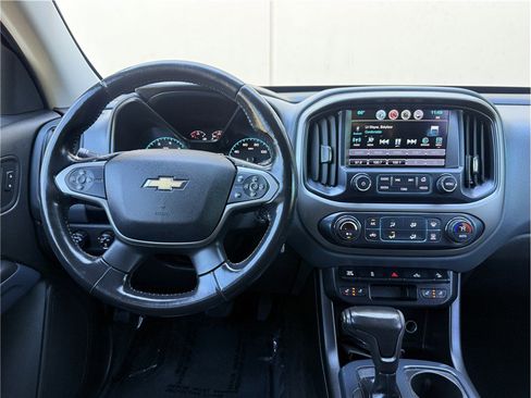Used 2016 Chevrolet Colorado Z71 AWD/4WD image 14