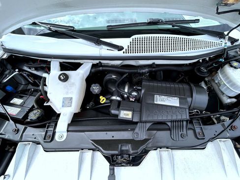 Certified 2013 Chevrolet Express 1500 RWD image 28