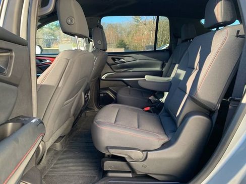 Used 2024 Chevrolet Traverse Z71 w/ Enhanced Driving Package image 17