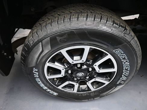 Certified 2020 Toyota Tundra 1794 Edition image 12