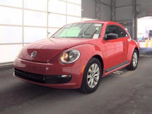 Used 2015 Volkswagen Beetle 1.8T Classic FWD image 1