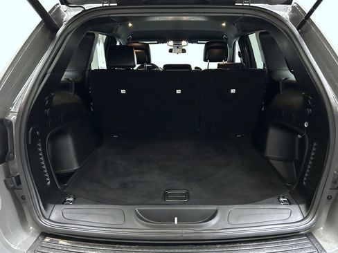 Used 2021 Jeep Grand Cherokee Laredo X AWD/4WD image 21