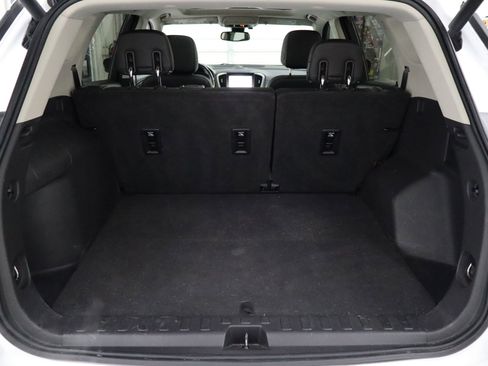 Used 2019 GMC Terrain Denali w/ Advanced Safety Package image 26