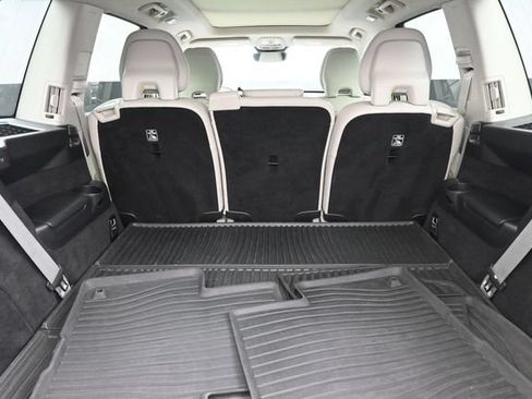 Used 2023 Volvo XC90 B6 Core w/ Protection Package Premier AWD/4WD image 28